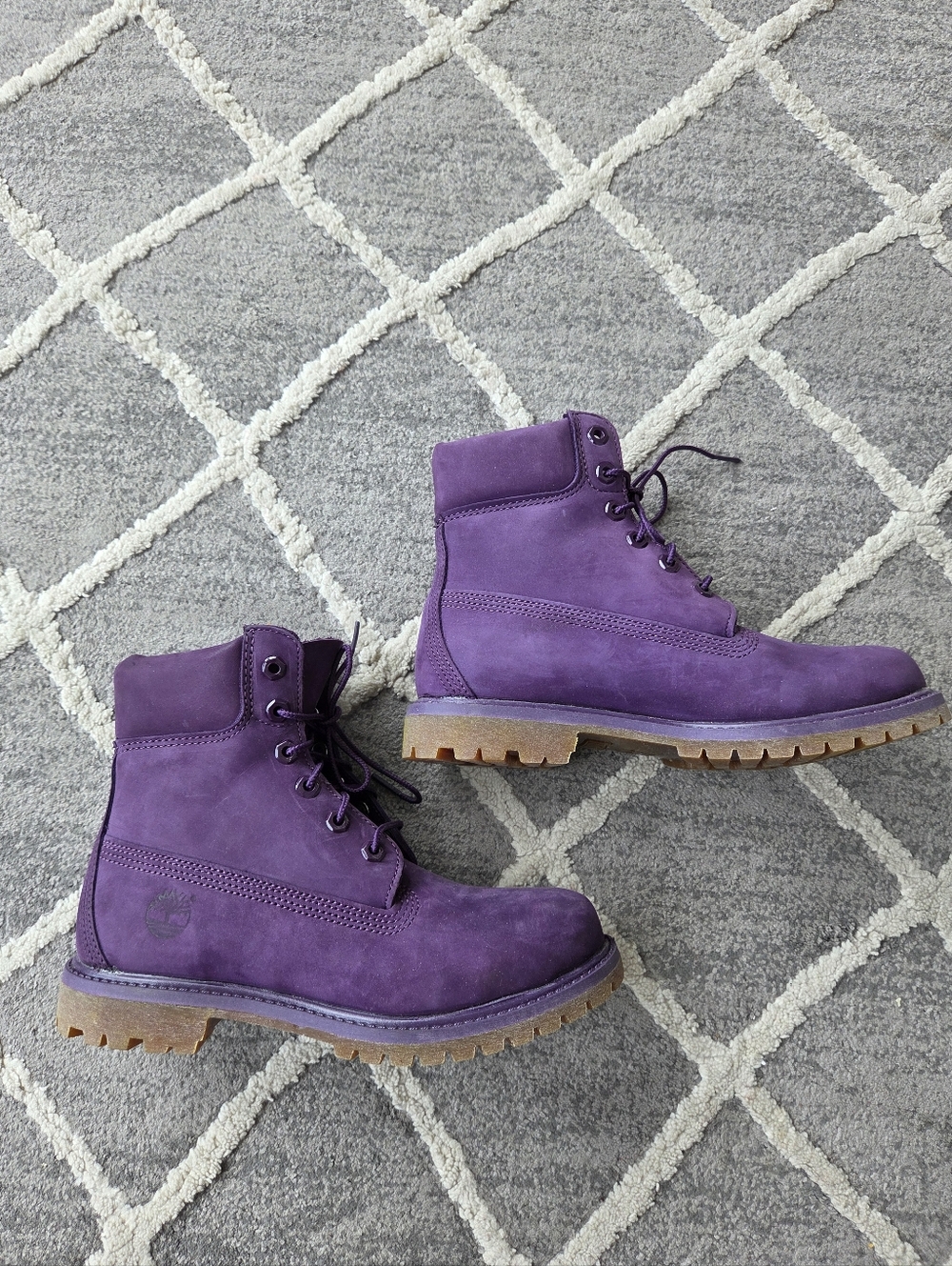 NWOT Timberland Purple Nubuck Premium Hike Boots